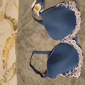 Wacoal embrace lace bra size 34c